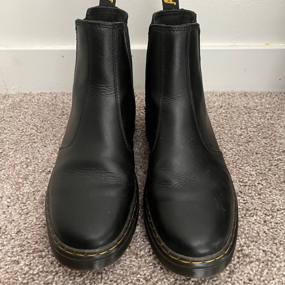 Doc Martens Dorian Chelsea Boots